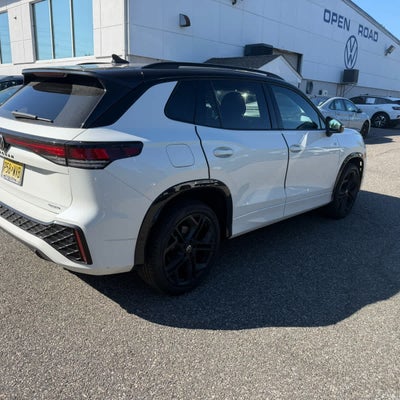 2026 Volkswagen Tiguan SE R-Line Black 4MOTION