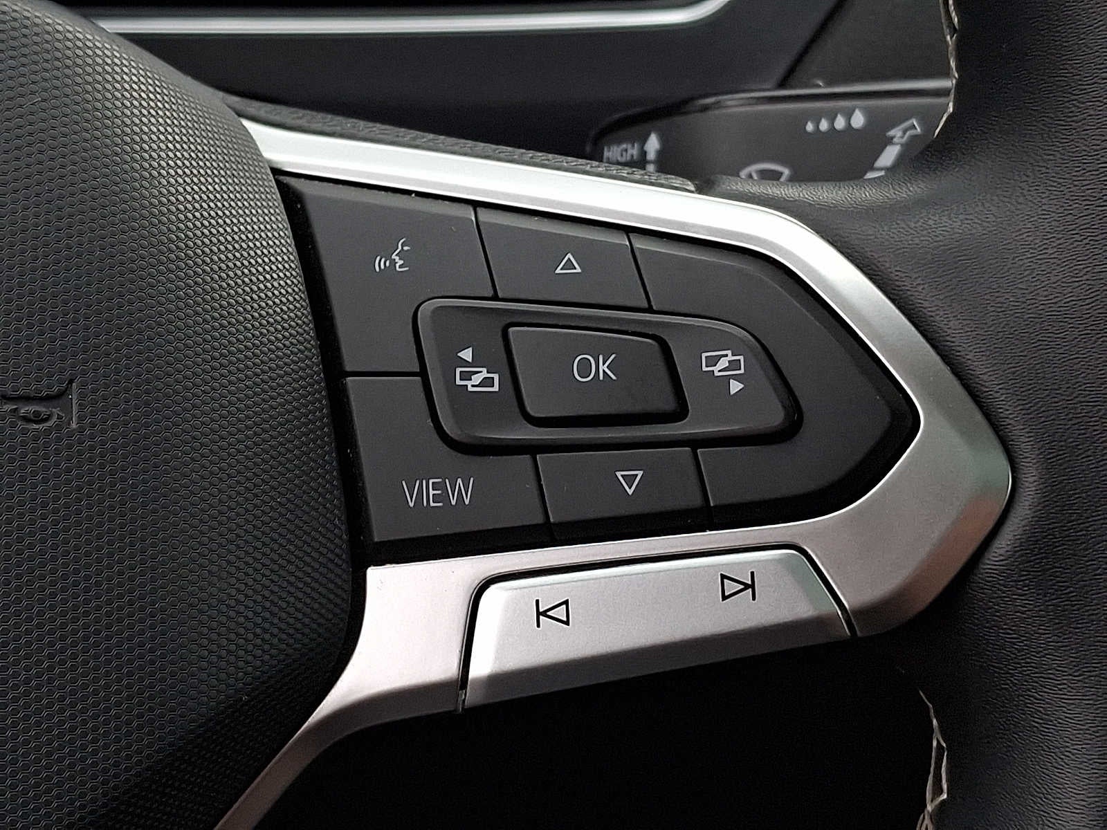 2023 Volkswagen Tiguan 2.0T SE 4MOTION