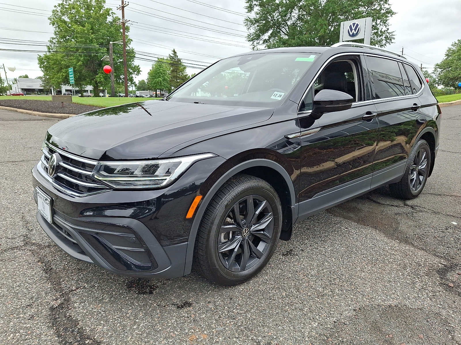 2024 Volkswagen Tiguan 2.0T SE 4MOTION