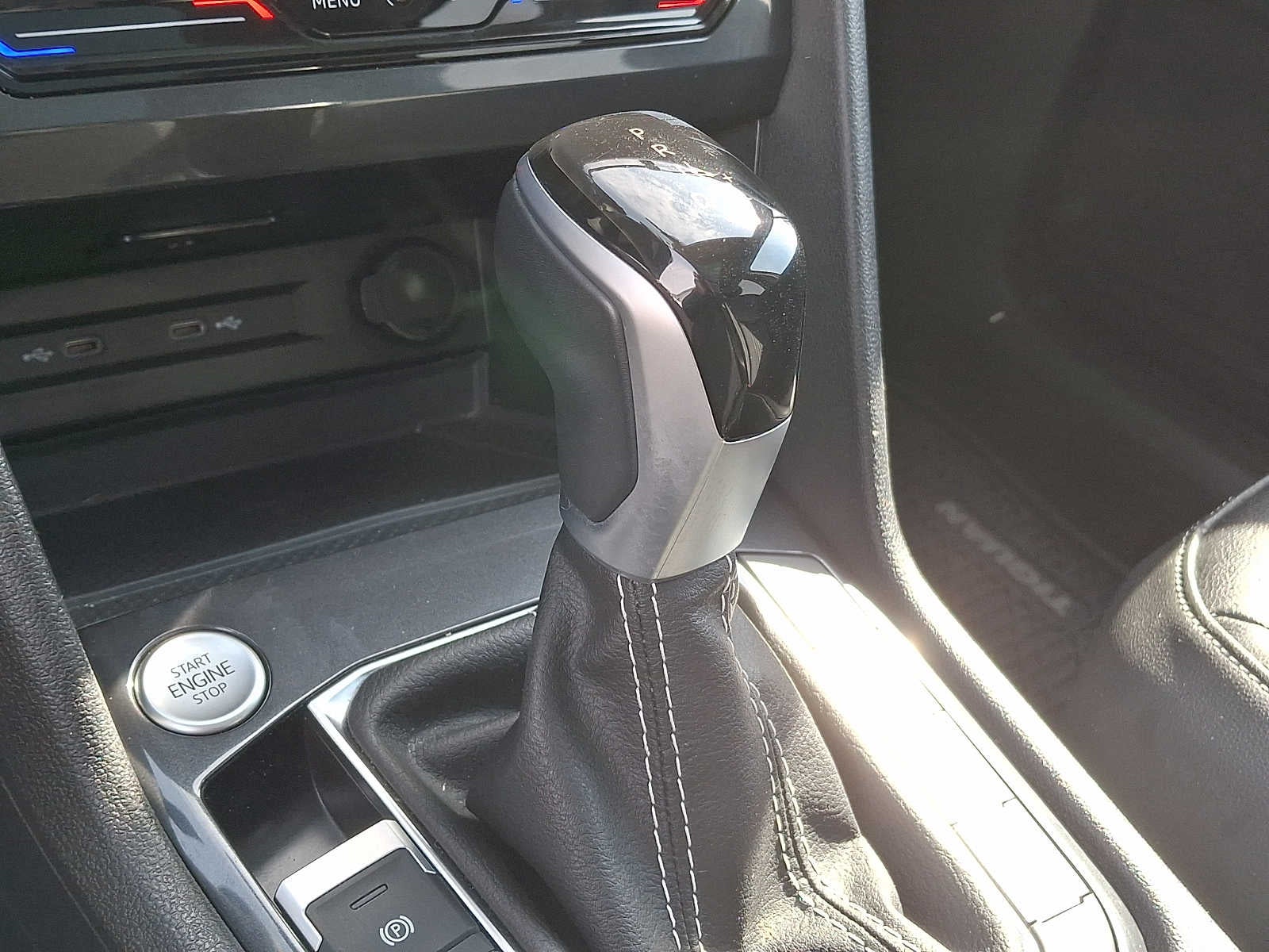 2024 Volkswagen Tiguan 2.0T SE 4MOTION