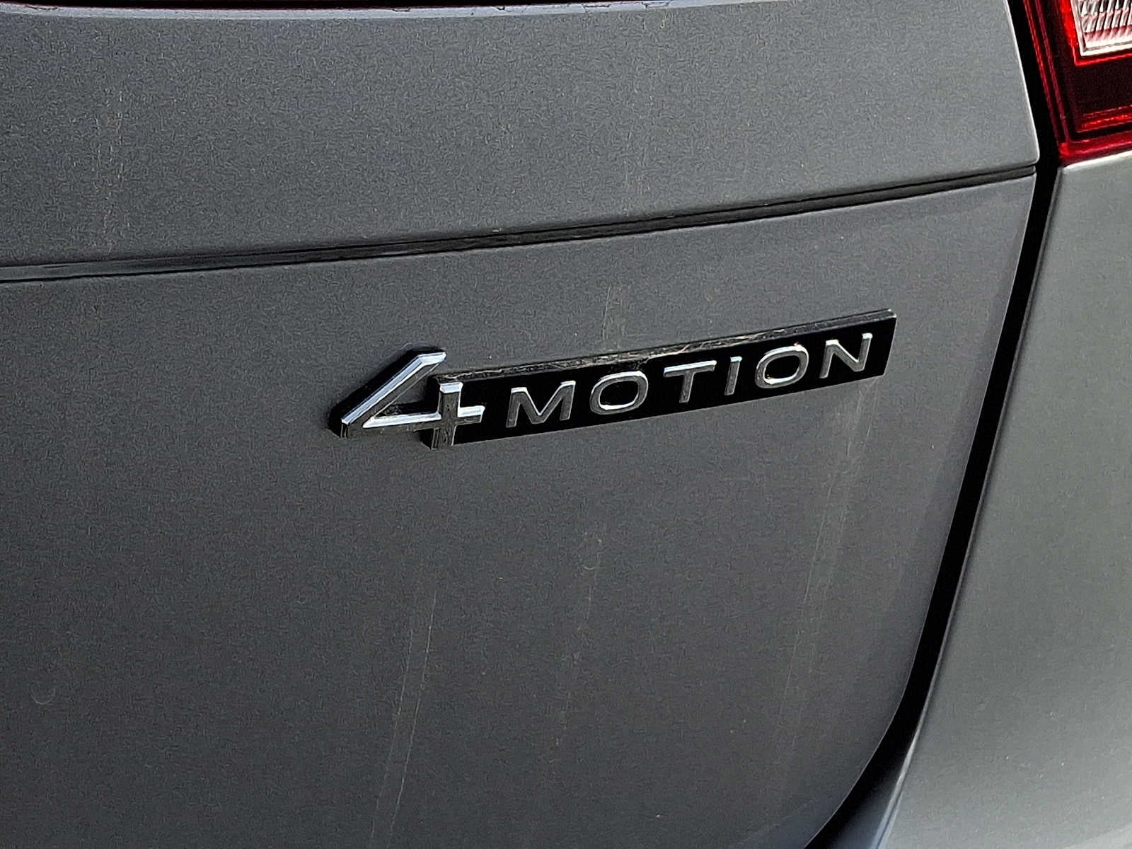 2024 Volkswagen Tiguan 2.0T SE 4MOTION