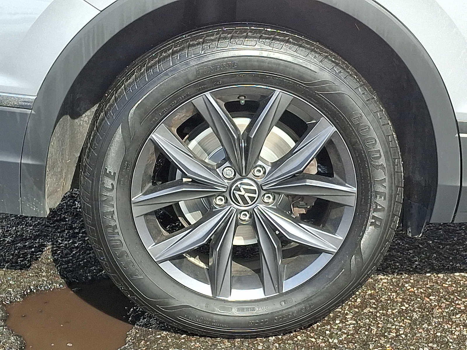 2024 Volkswagen Tiguan 2.0T SE 4MOTION