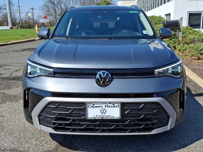 2025 Volkswagen Taos SE FWD