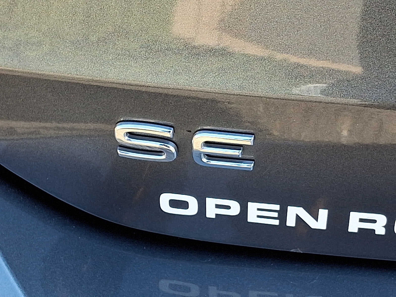 2025 Volkswagen Taos SE FWD