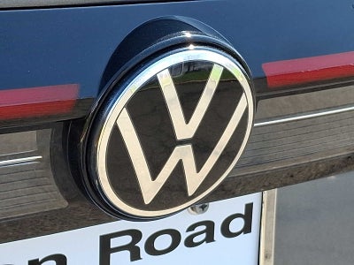 2025 Volkswagen Taos SE FWD