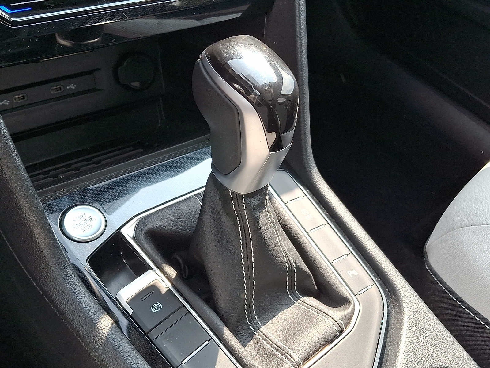 2026 Volkswagen Taos SE 4MOTION