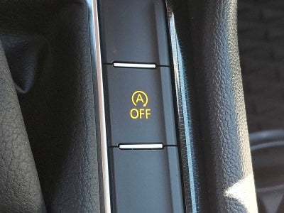 2025 Volkswagen Taos SE 4MOTION