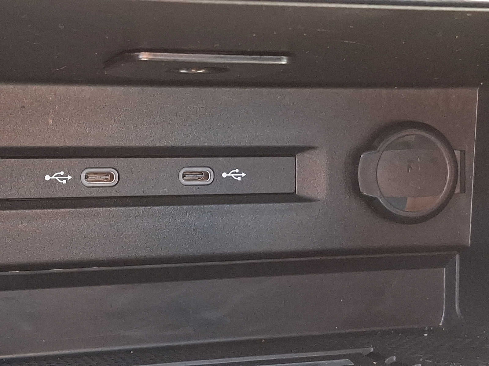 2025 Volkswagen Taos SE 4MOTION