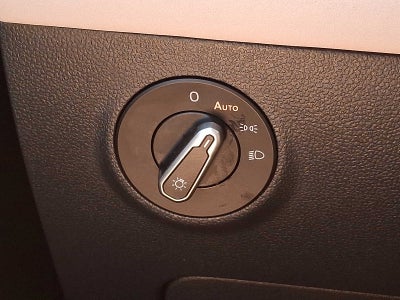 2025 Volkswagen Taos SE 4MOTION