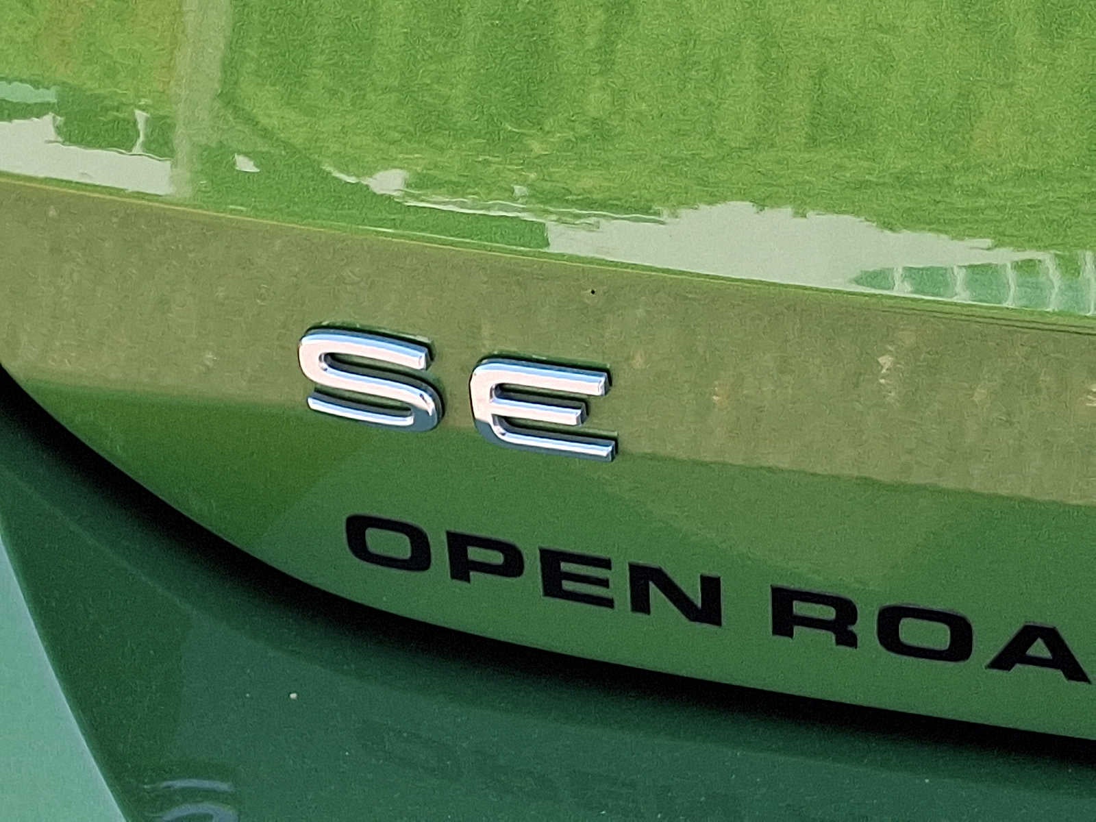 2025 Volkswagen Taos SE 4MOTION