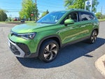 2025 Volkswagen Taos SE 4MOTION