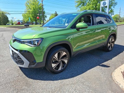 2025 Volkswagen Taos SE 4MOTION