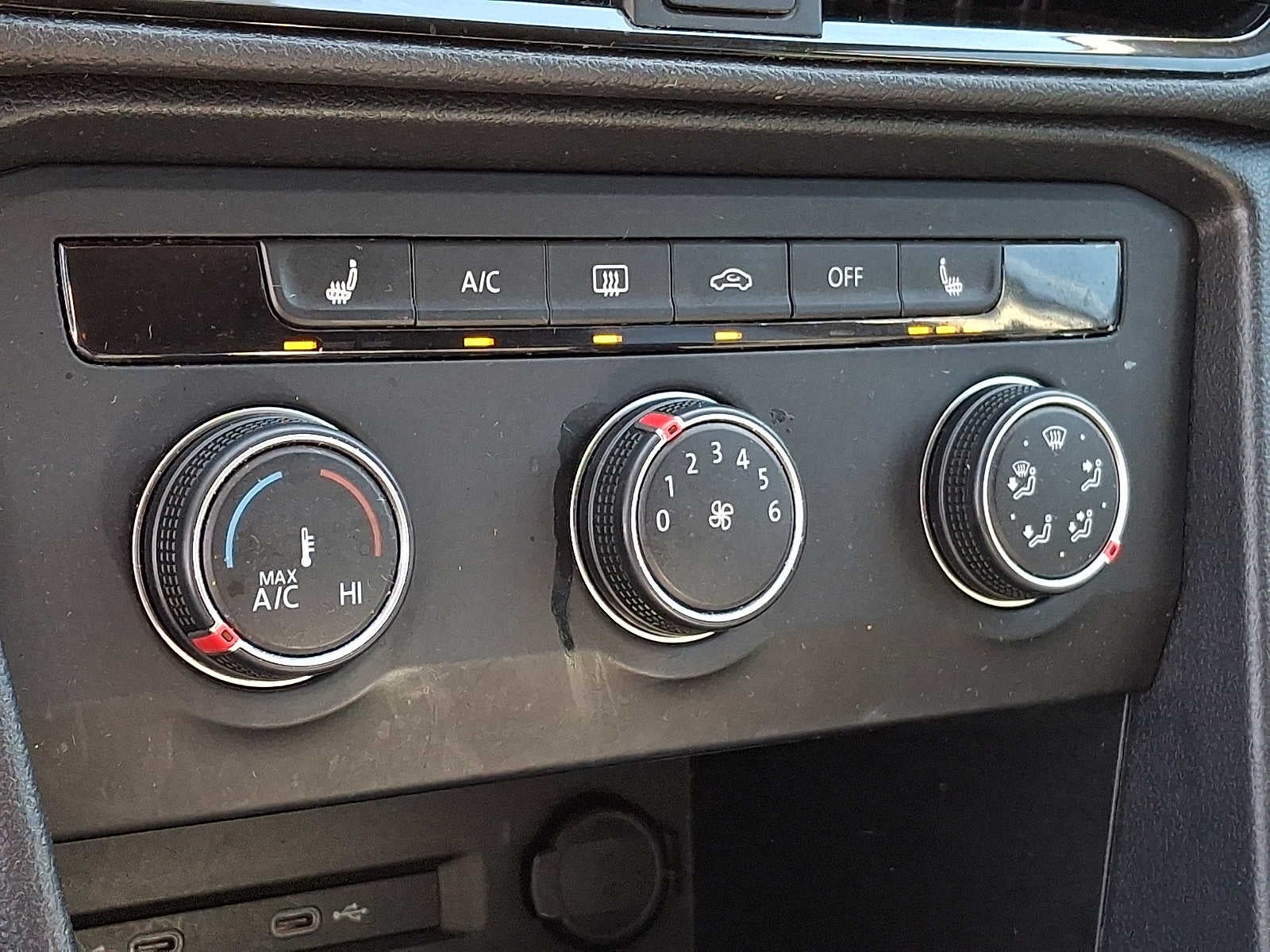 2022 Volkswagen Taos SE 4MOTION