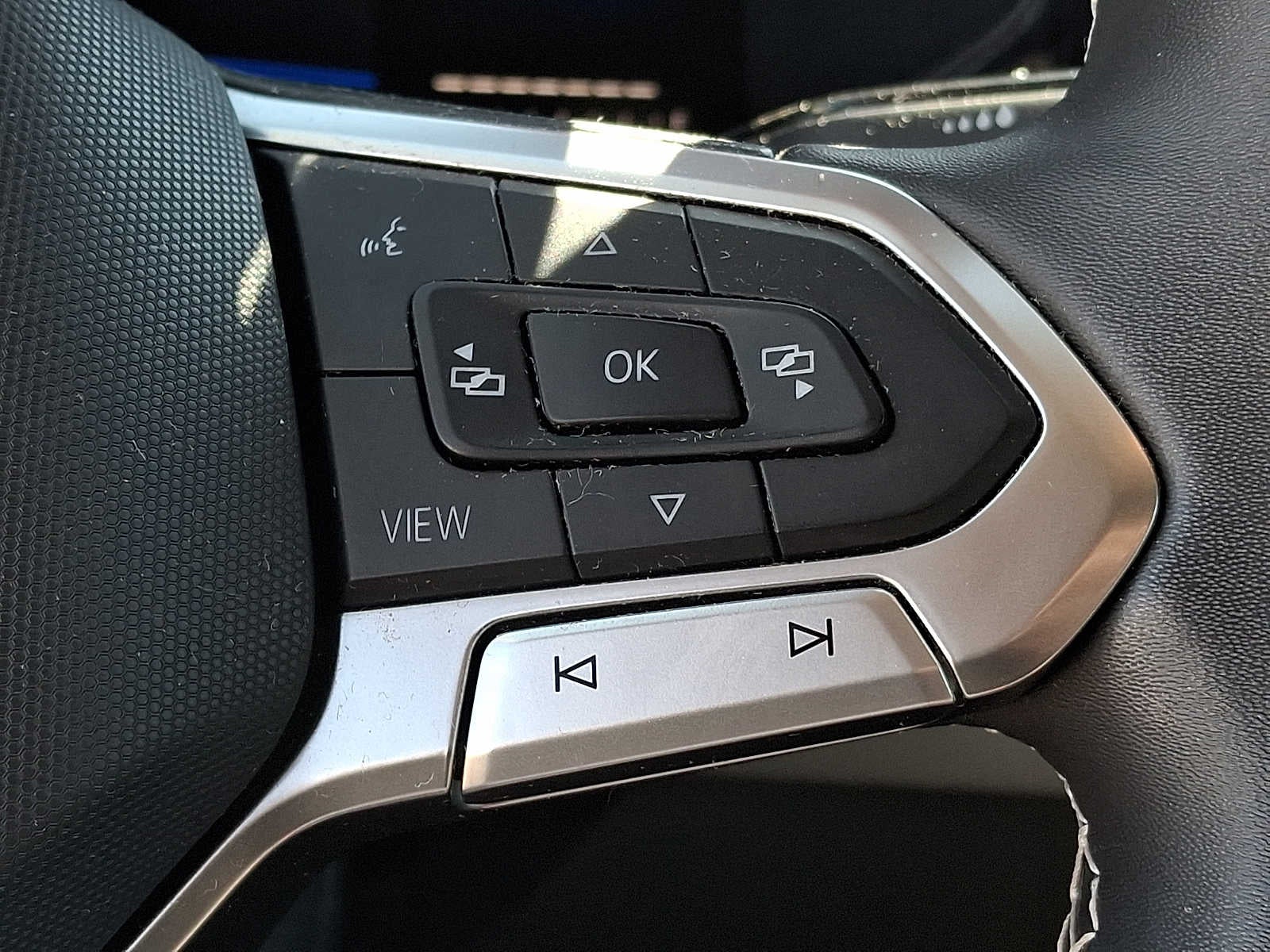 2022 Volkswagen Taos SE 4MOTION