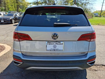 2022 Volkswagen Taos SE 4MOTION