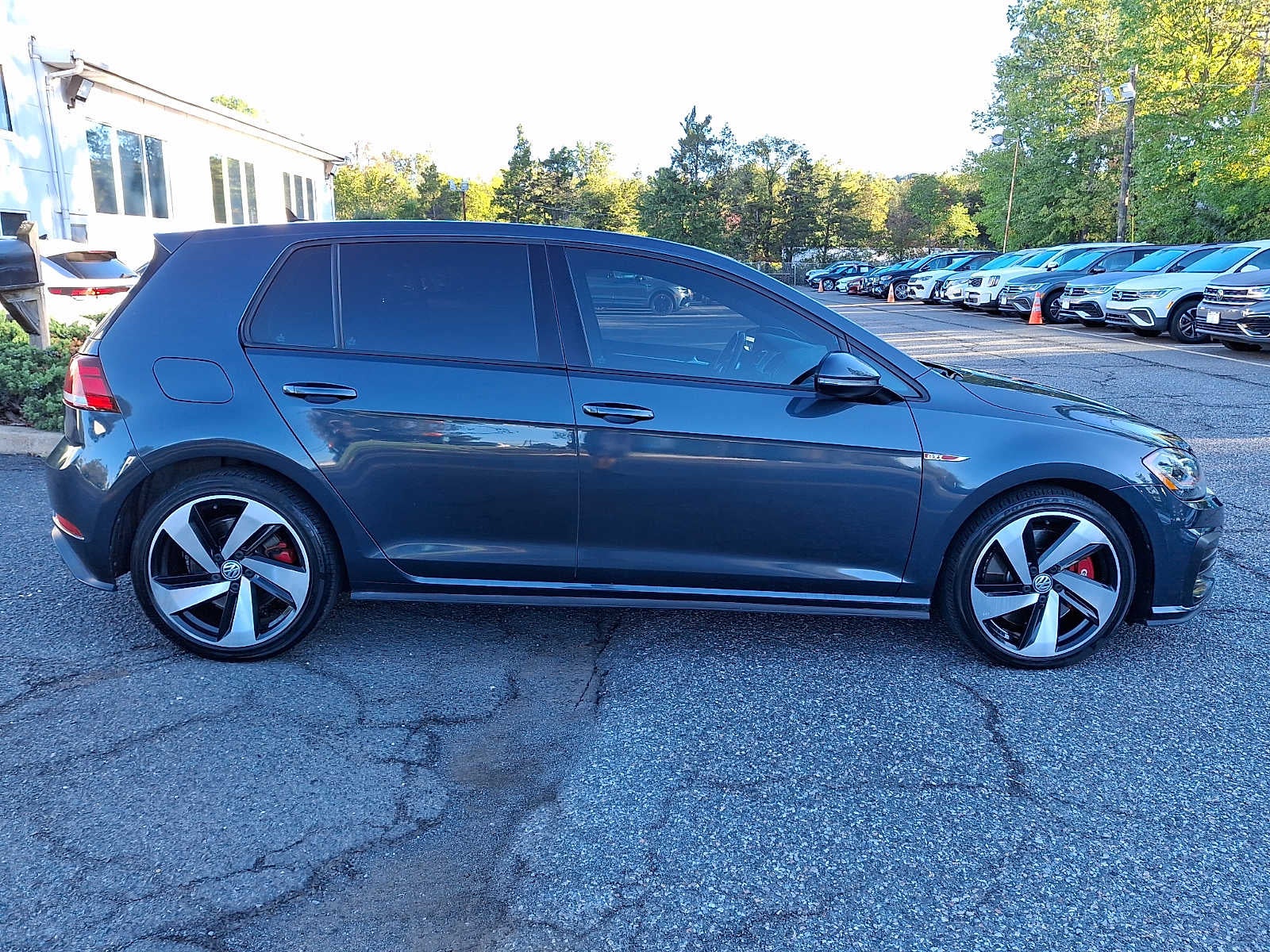 2019 Volkswagen Golf GTI 2.0T SE Manual