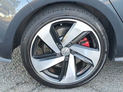 2019 Volkswagen Golf GTI 2.0T SE Manual