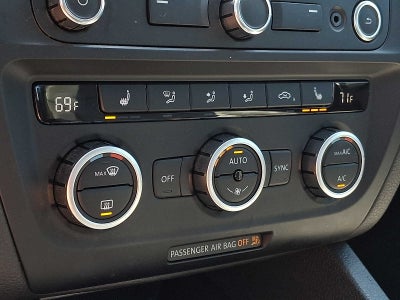 2013 Volkswagen Jetta 4dr Auto Hybrid SEL