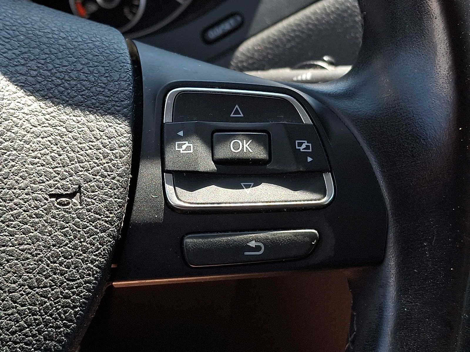 2013 Volkswagen Jetta 4dr Auto Hybrid SEL
