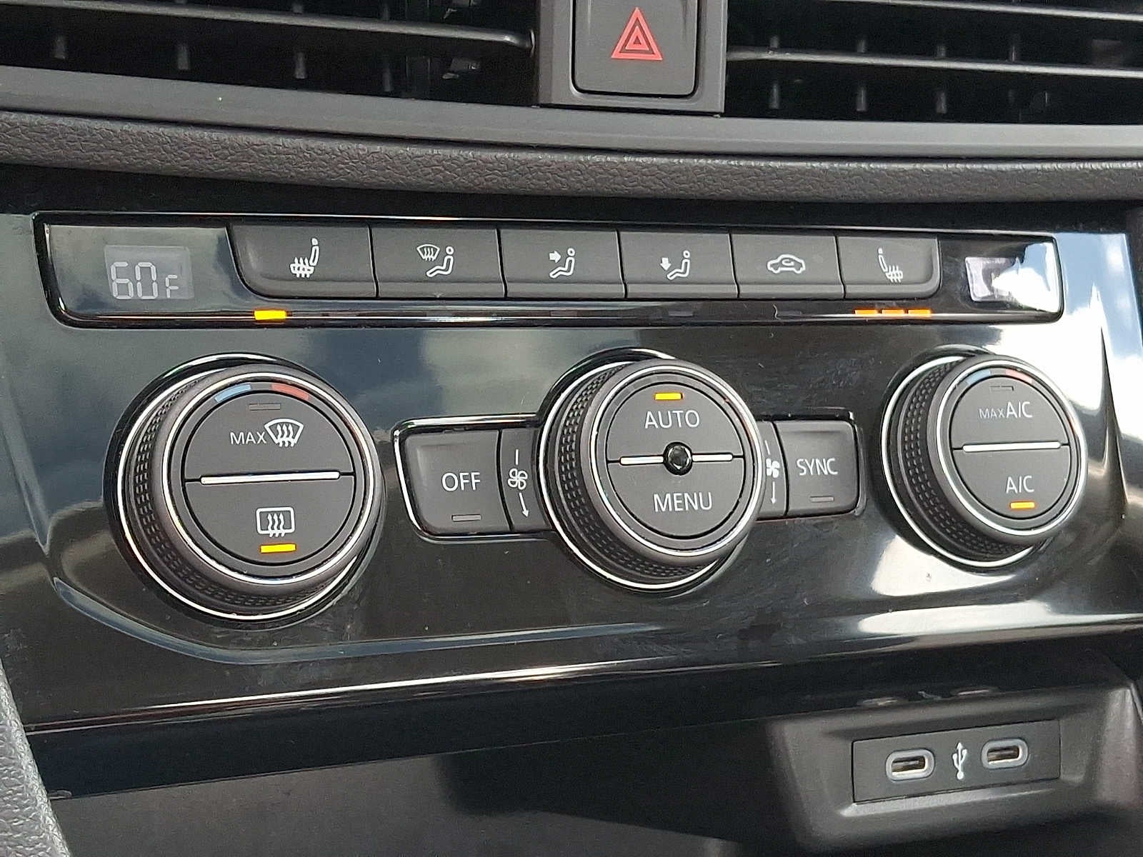 2023 Volkswagen Jetta SE Auto