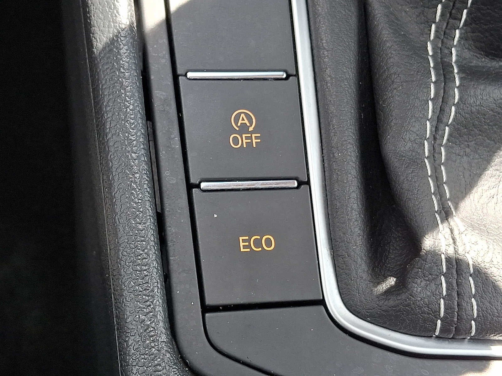 2023 Volkswagen Jetta SE Auto