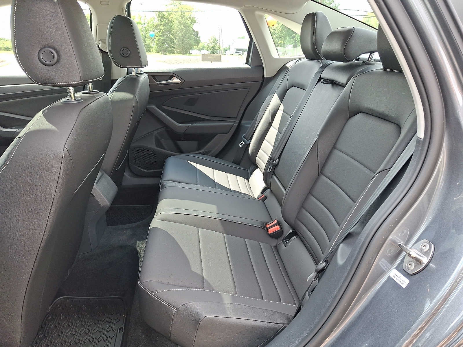 2023 Volkswagen Jetta SE Auto