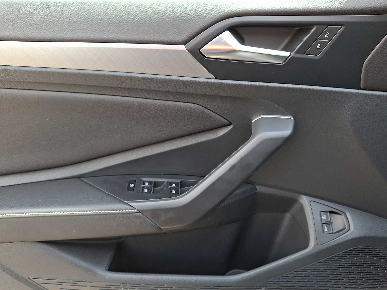2023 Volkswagen Jetta SE Auto