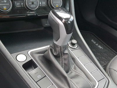 2023 Volkswagen Jetta SE Auto