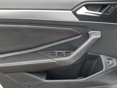 2023 Volkswagen Jetta SE Auto
