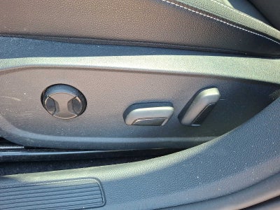 2023 Volkswagen Jetta SE Auto