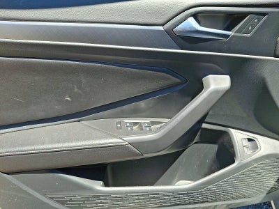 2023 Volkswagen Jetta SE Auto
