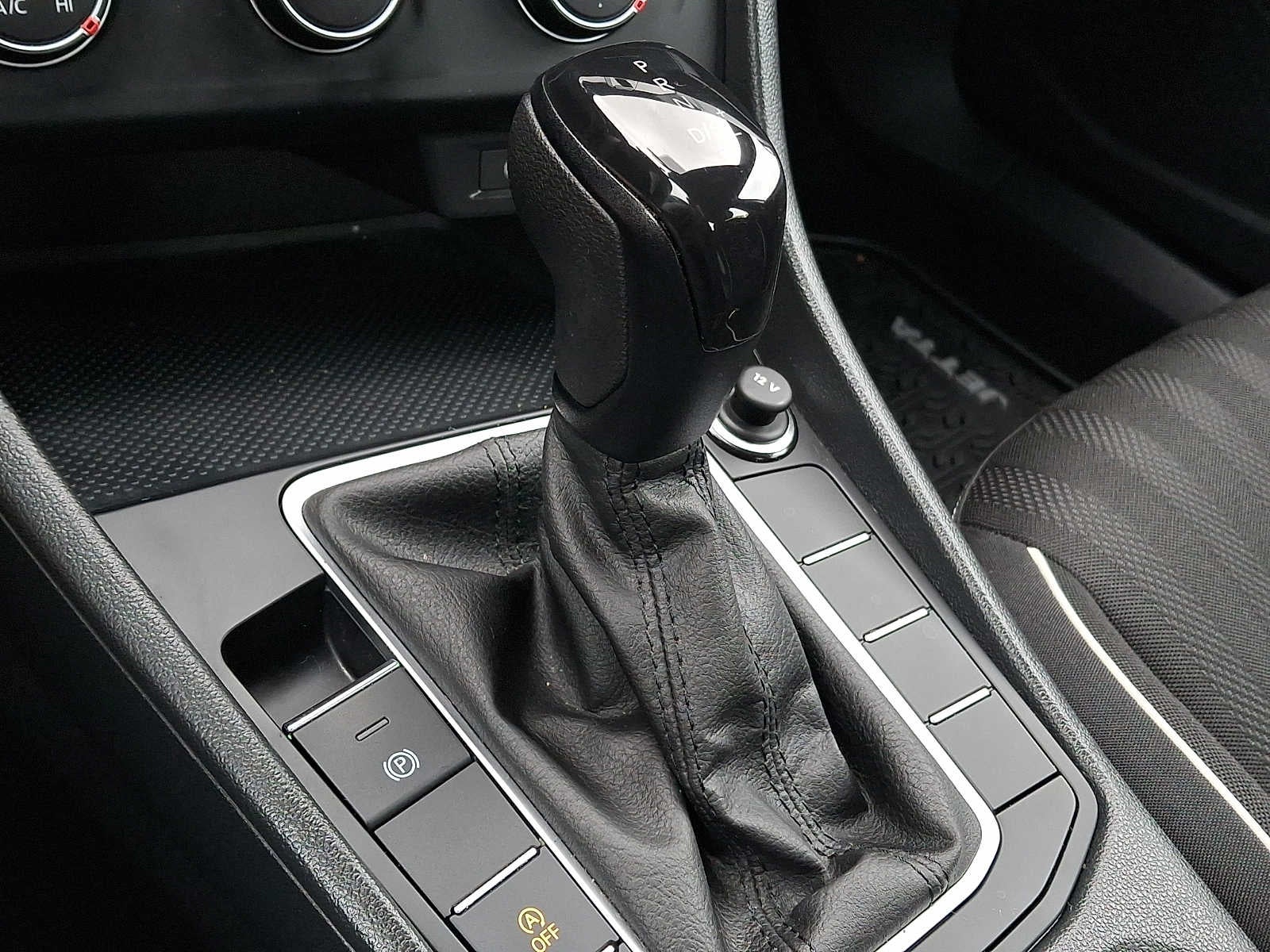 2023 Volkswagen Jetta Sport Auto