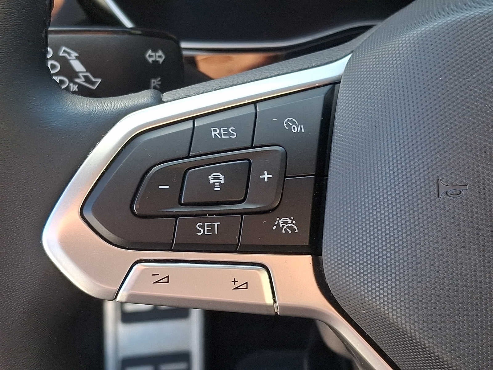 2024 Volkswagen Jetta Sport Auto