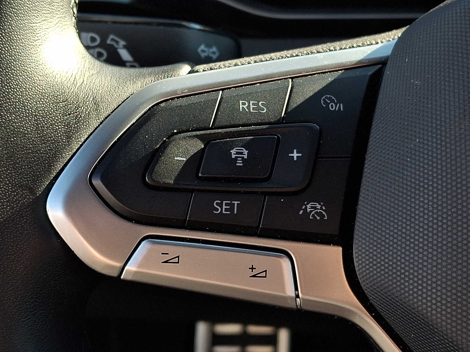 2025 Volkswagen Jetta Sport Auto