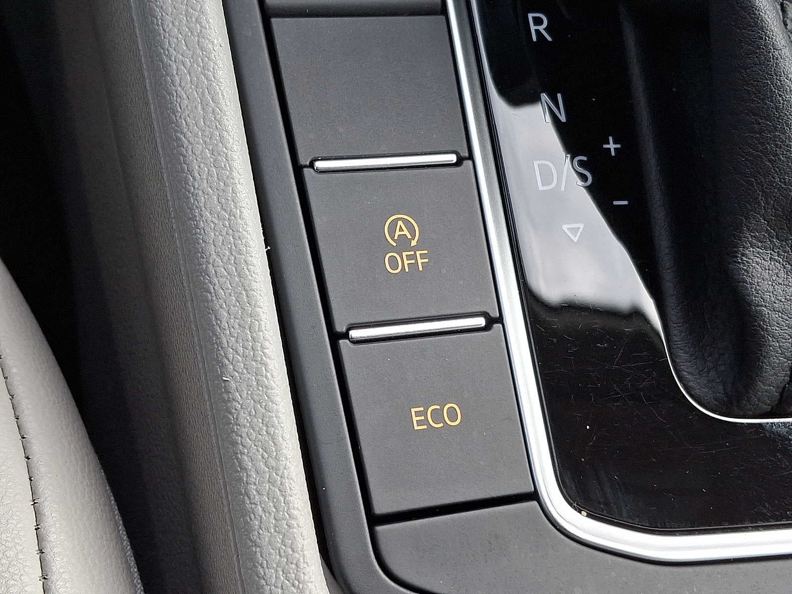 2020 Volkswagen Jetta SE Auto w/ULEV