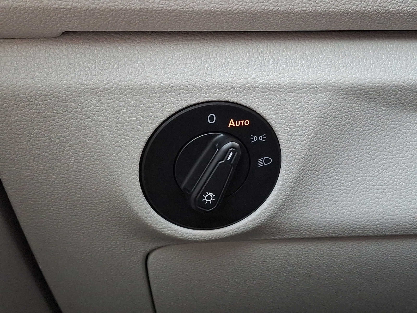 2020 Volkswagen Jetta SE Auto w/ULEV