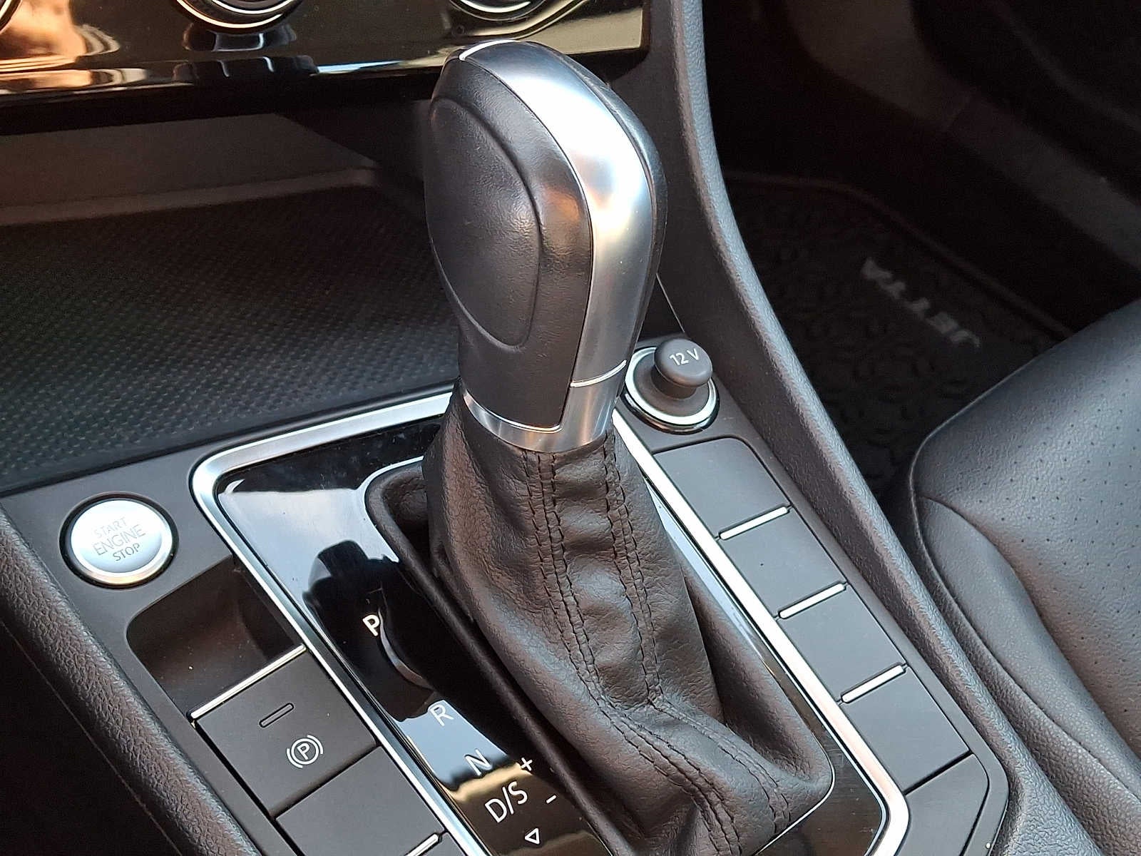 2019 Volkswagen Jetta SEL Auto w/SULEV