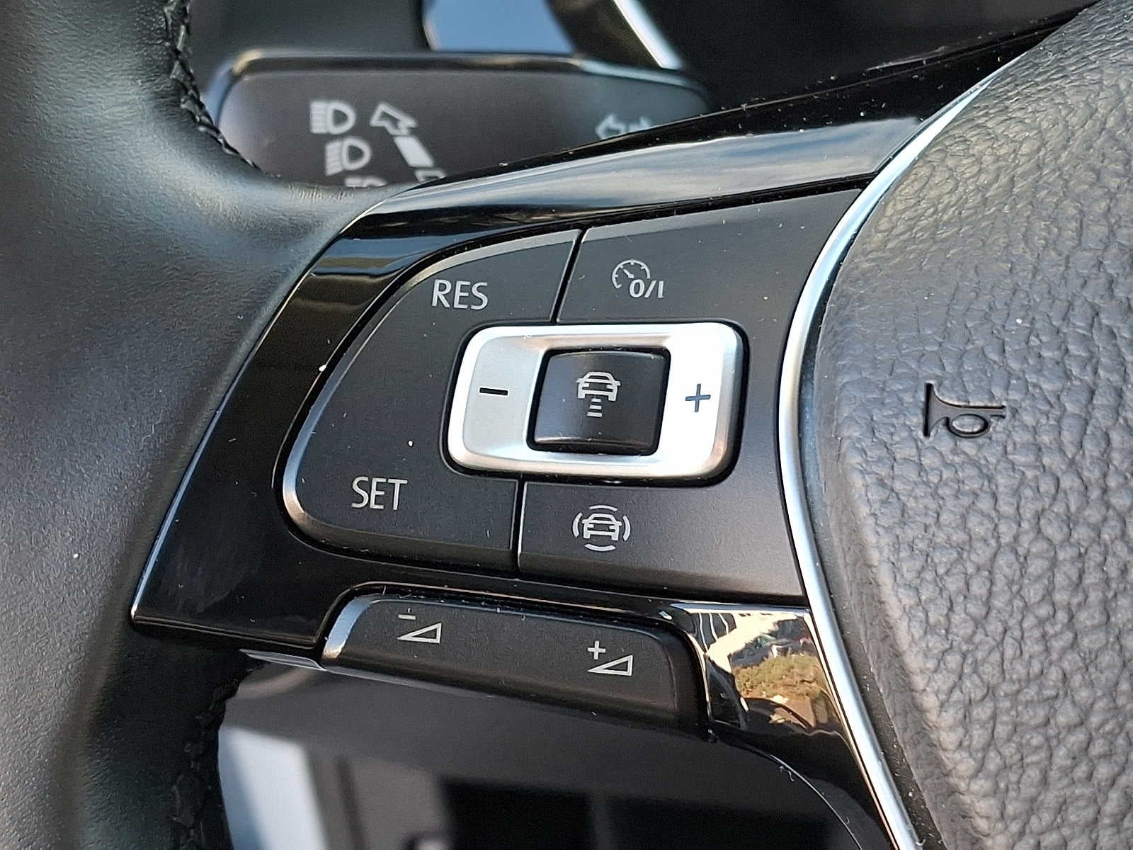 2019 Volkswagen Jetta SEL Auto w/SULEV