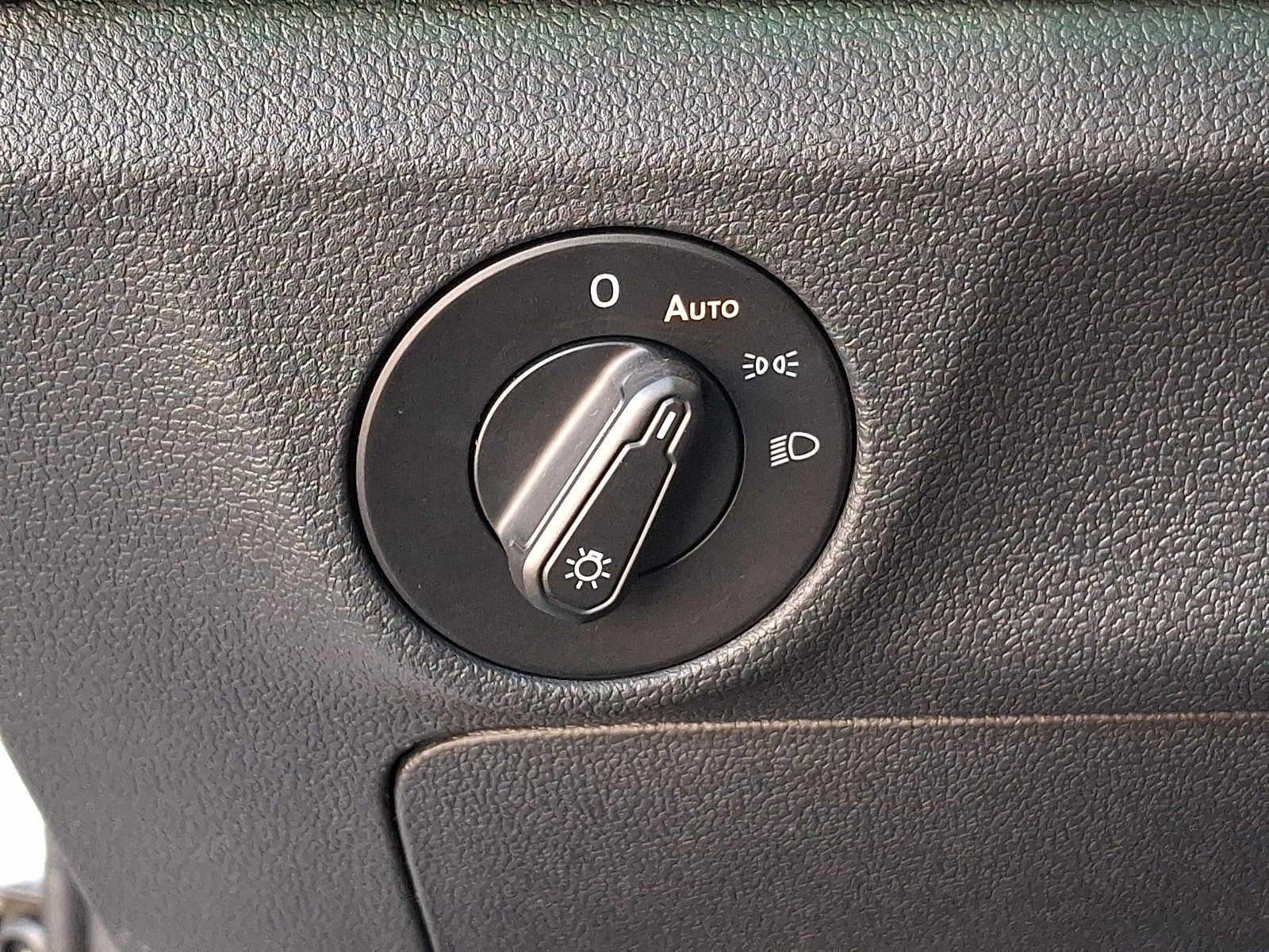 2019 Volkswagen Jetta SEL Auto w/SULEV