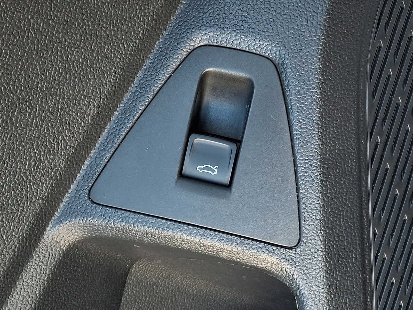 2019 Volkswagen Jetta SEL Auto w/SULEV