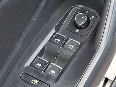 2022 Volkswagen Jetta SE Auto