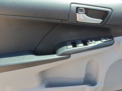 2012 Toyota Camry 4dr Sdn I4 Auto LE
