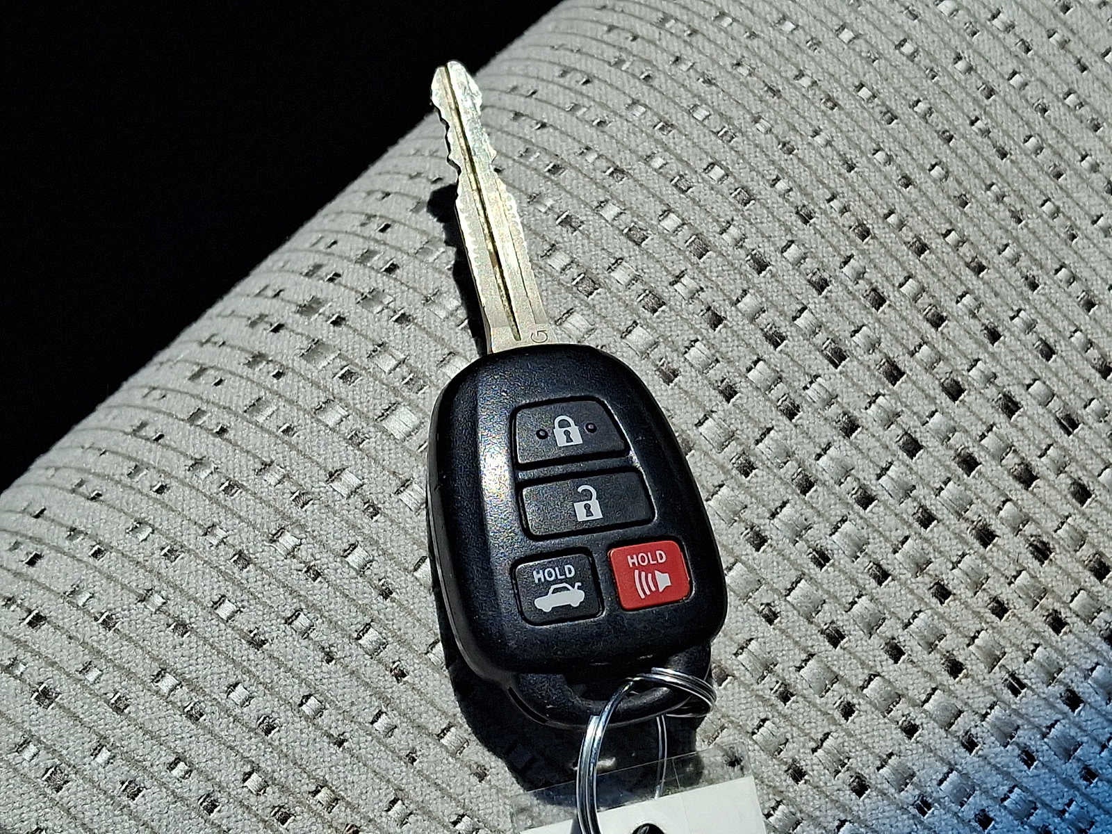 2012 Toyota Camry 4dr Sdn I4 Auto LE