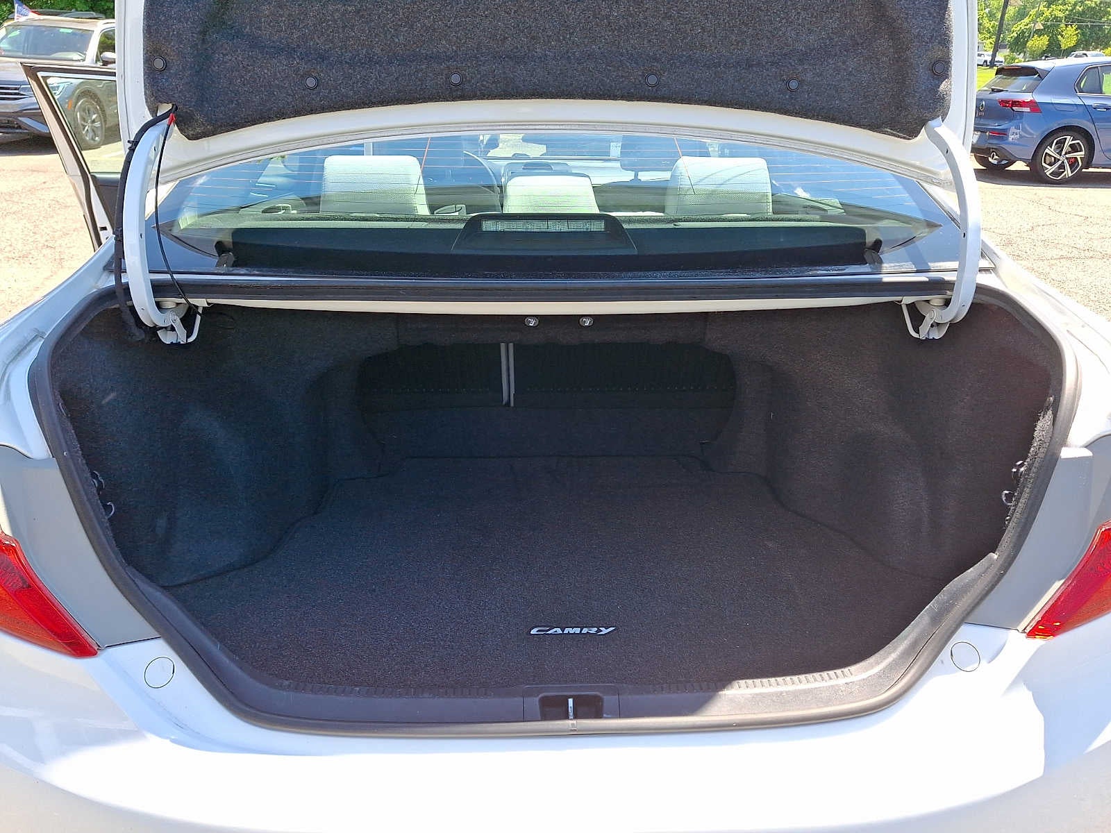 2012 Toyota Camry 4dr Sdn I4 Auto LE