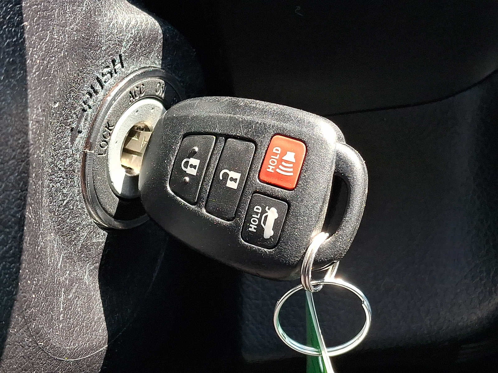 2015 Toyota Camry 4dr Sdn I4 Auto XLE