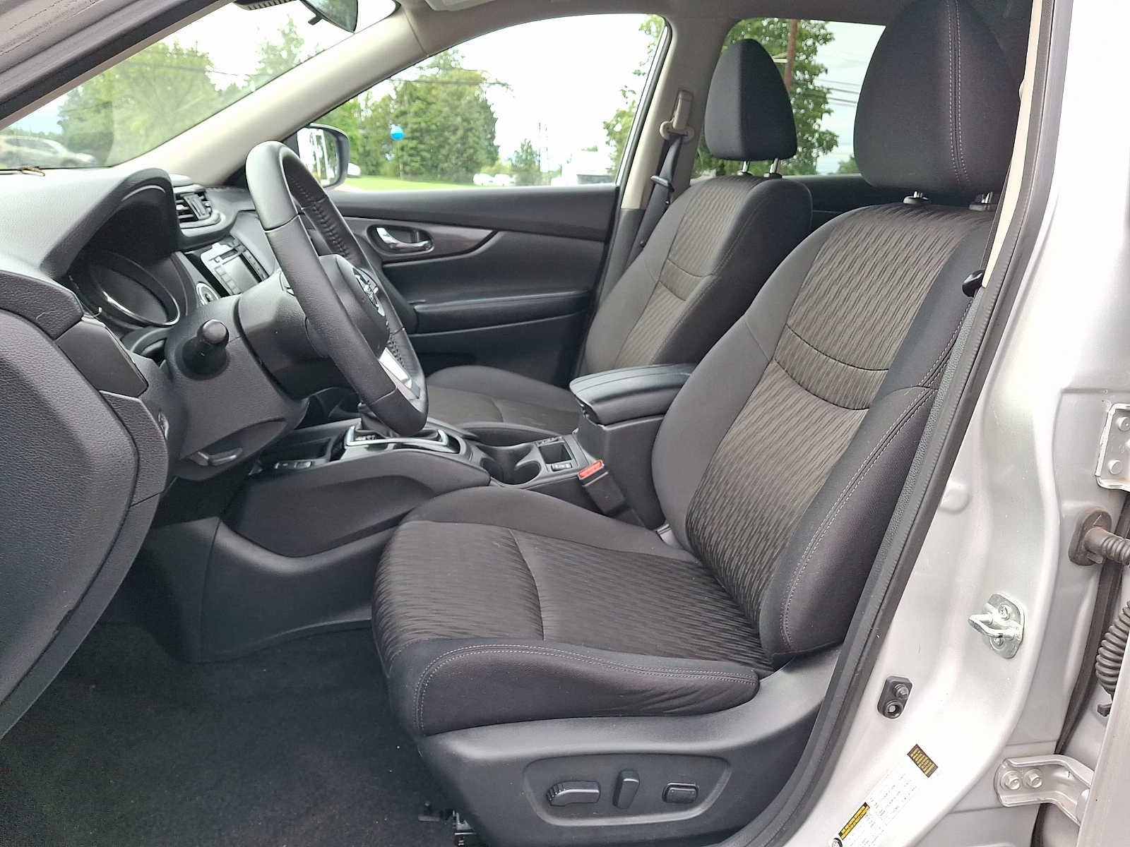 2019 Nissan Rogue AWD SV