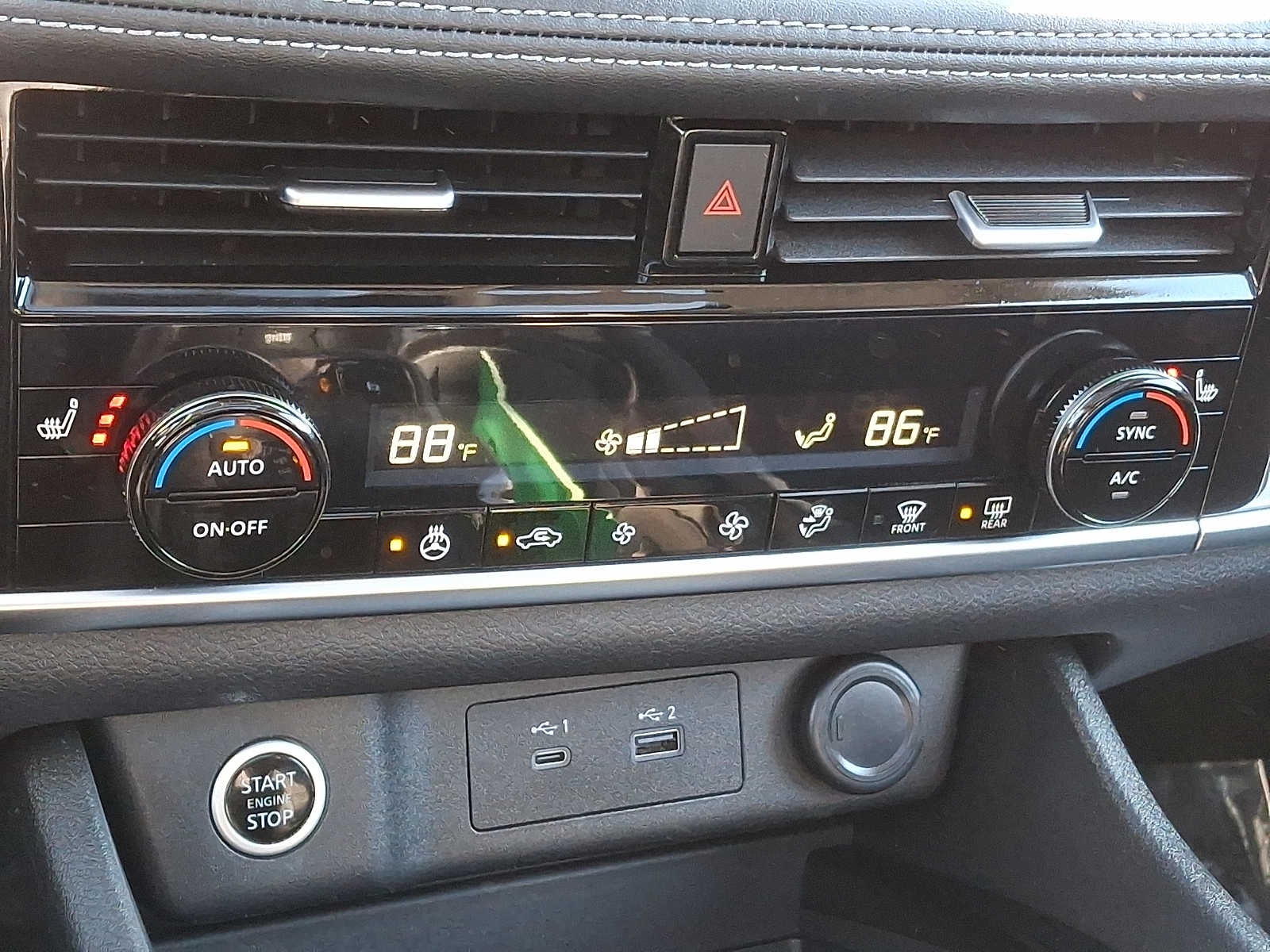 2022 Nissan Rogue AWD SV