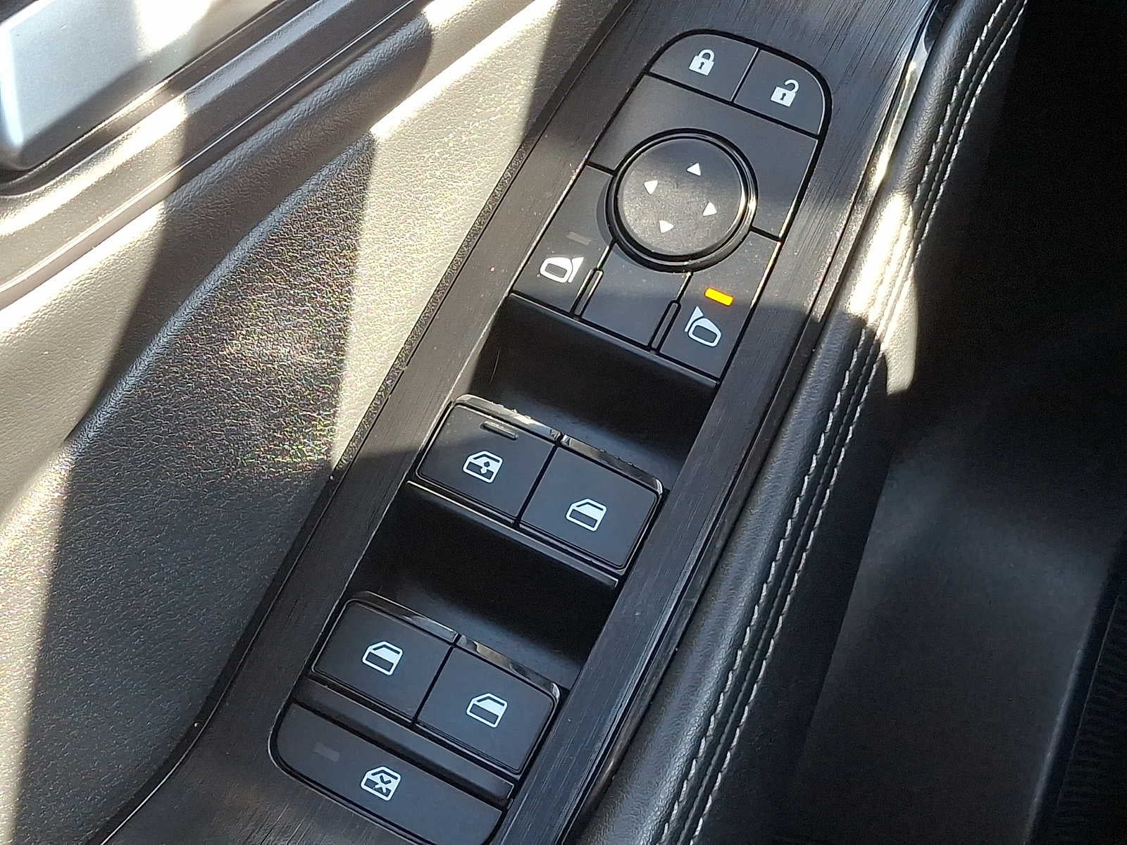 2022 Nissan Rogue AWD SV