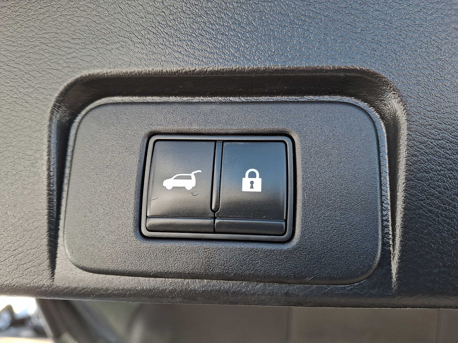 2022 Nissan Rogue AWD SV