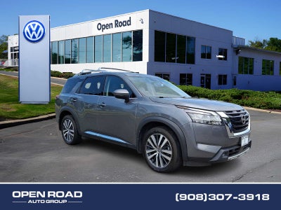 2022 Nissan Pathfinder Platinum 4WD